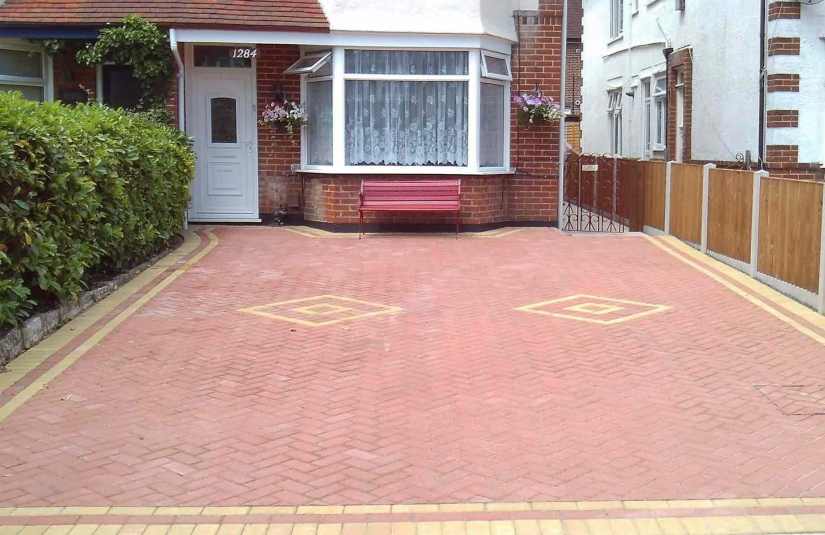 Garden-Maintenance-Landscaping-Driveways-Patios-Paving-Tree-Surgeon-Sunshine-Gardens-Christchurch-Dorset