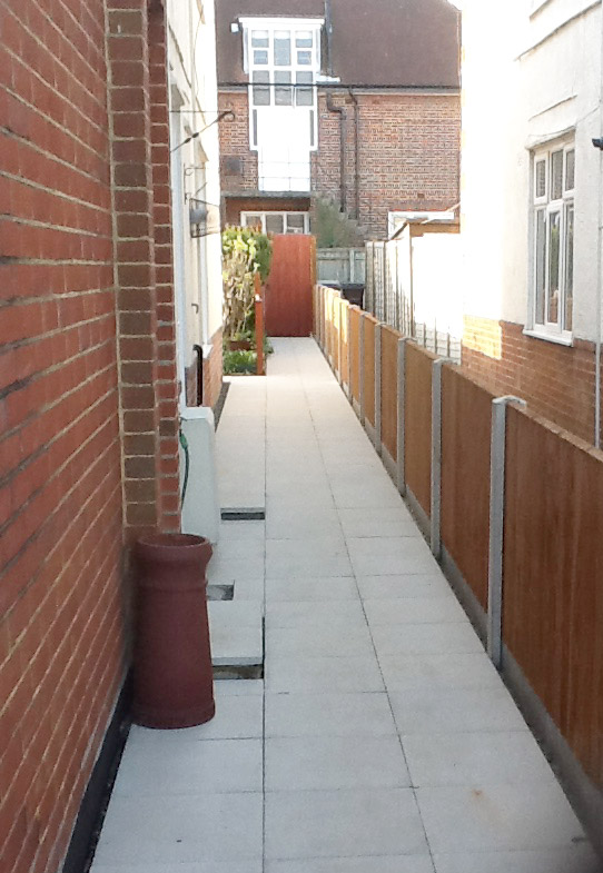 Fencing-Repair-Replacement-Garden-Maintenance-Landscaping-Sunshine-Gardens-Christchurch-Dorset-1